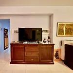Sweet Central Apartment